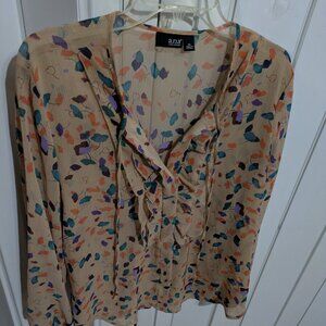 ~NWOT Women's beautiful blouse